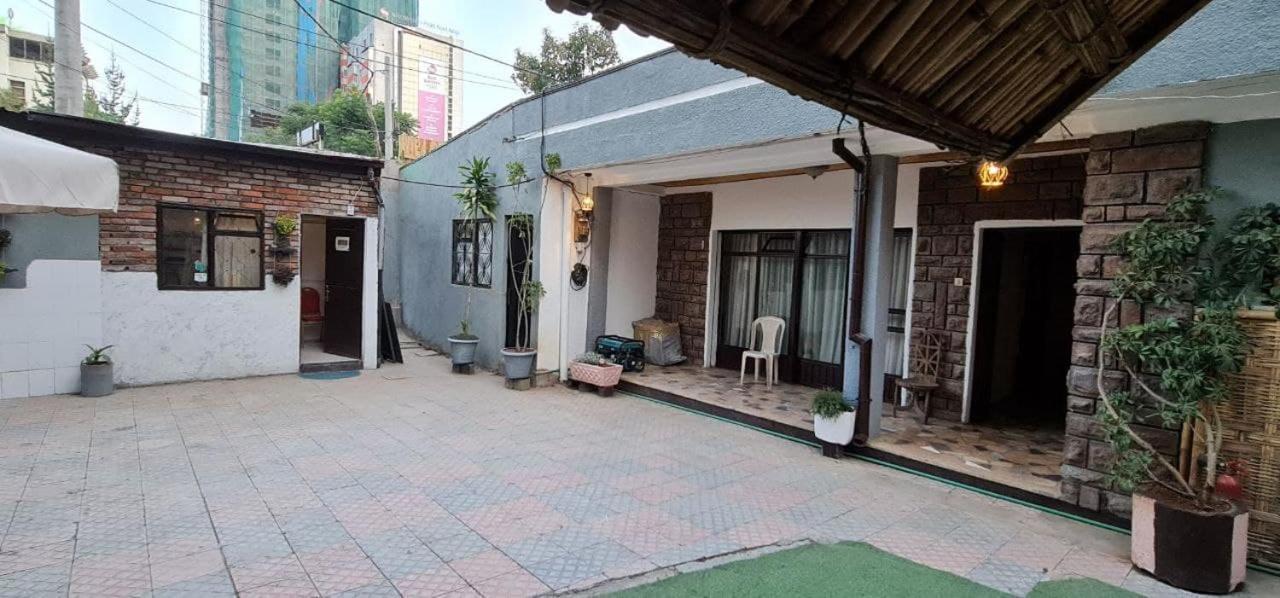 Lucy Guest House Addis Ababa Exterior photo