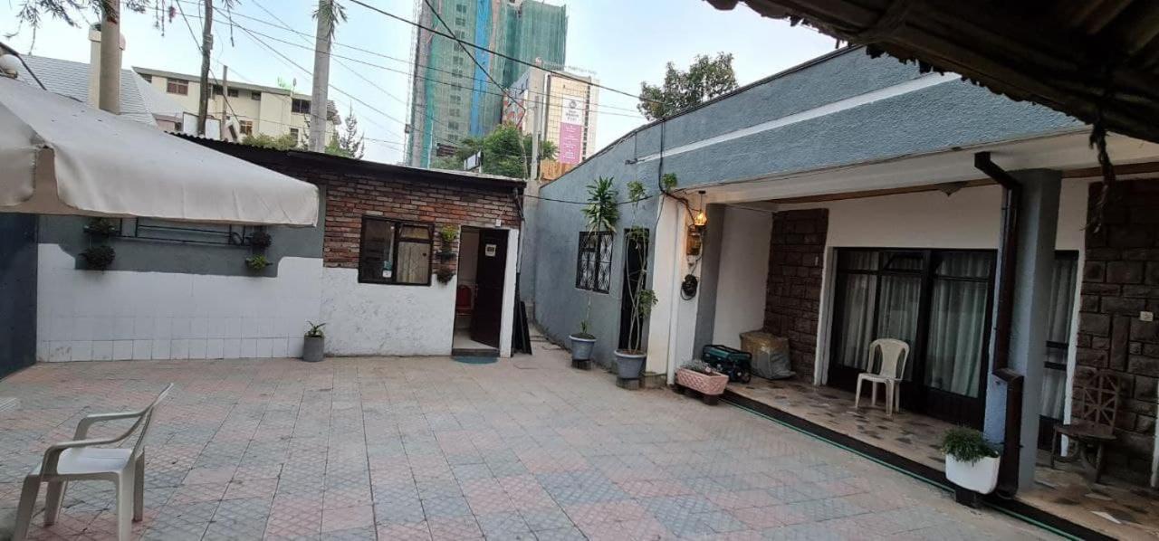 Lucy Guest House Addis Ababa Exterior photo