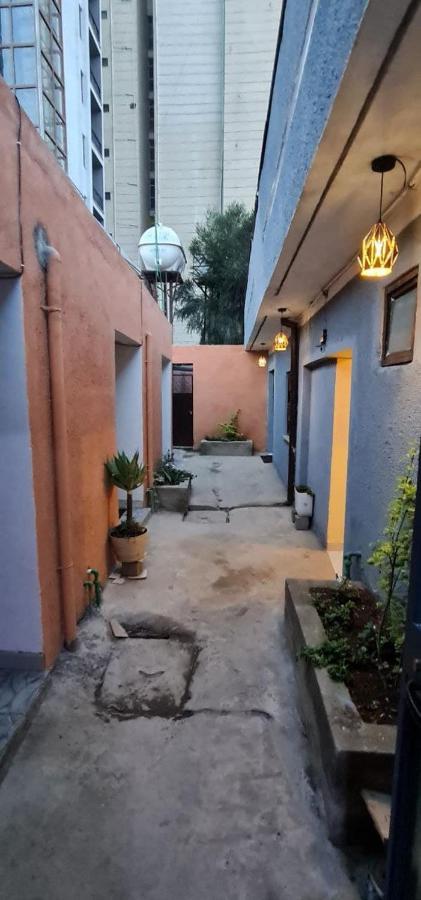 Lucy Guest House Addis Ababa Exterior photo